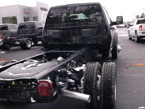 New 2026 RAM 4500 Tradesman w/ Chrome Appearance Group AWD/4WD image 7