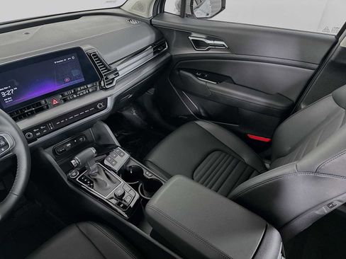 Used 2025 Kia Sportage SX image 22