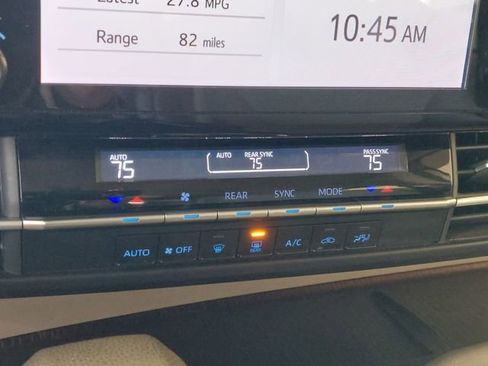 Used 2022 Toyota Sienna LE image 30