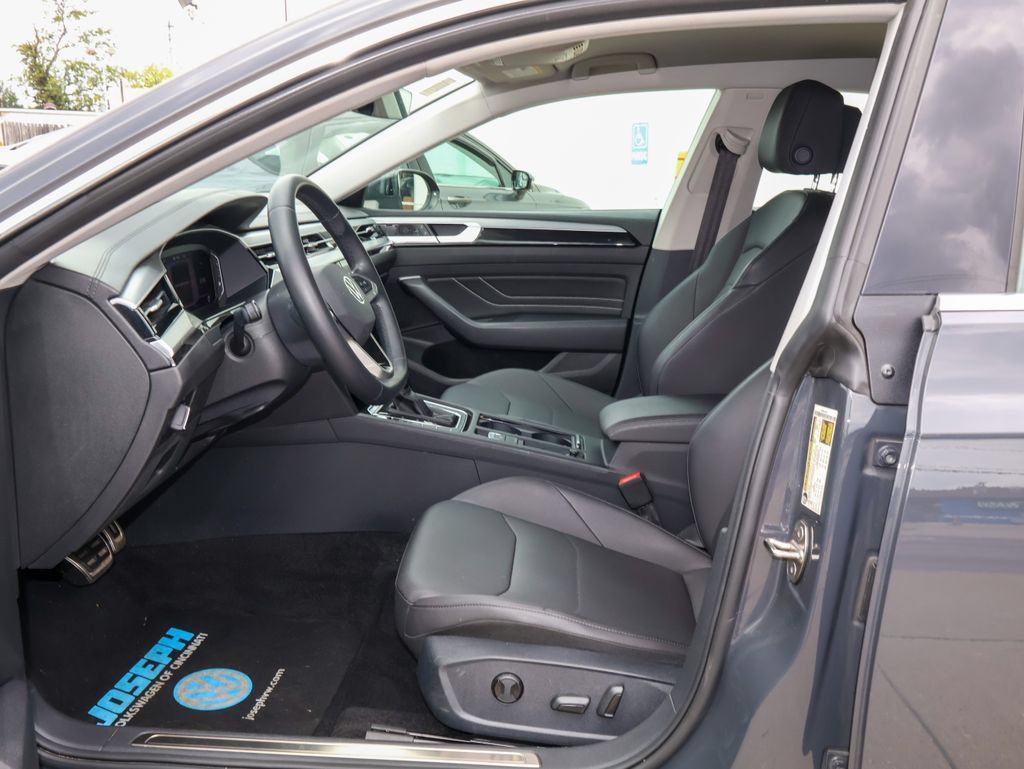 Used 2021 Volkswagen Arteon SE FWD image 11