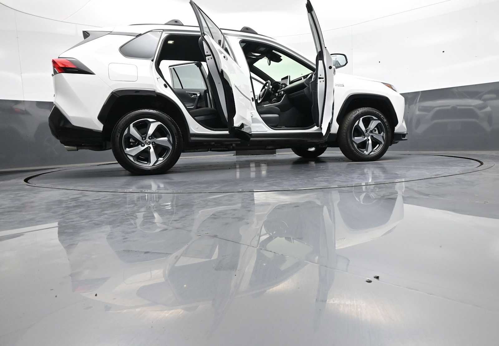 Used 2023 Toyota RAV4 SE w/ Weather & Moonroof Package AWD/4WD image 48