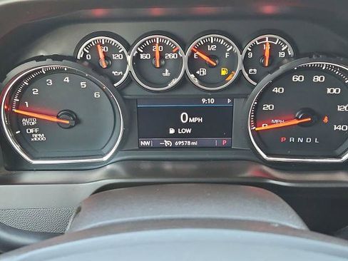 Used 2020 Chevrolet Silverado 1500 RST w/ Texas Edition image 11