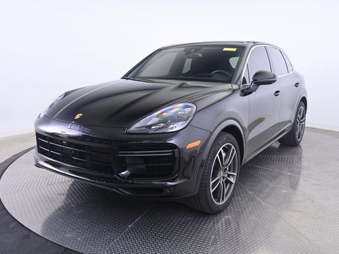 Used 2023 Porsche Cayenne Turbo AWD/4WD image 1