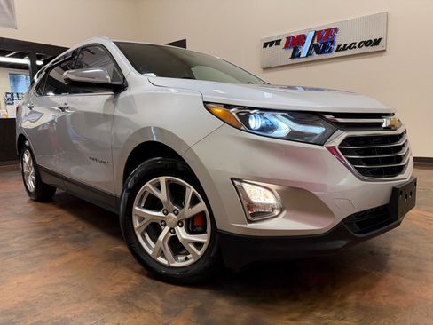 Used 2019 Chevrolet Equinox Premier FWD image 1
