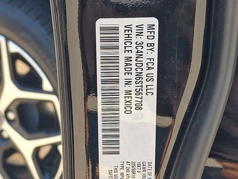 Used 2025 Jeep Compass Limited AWD/4WD image 27