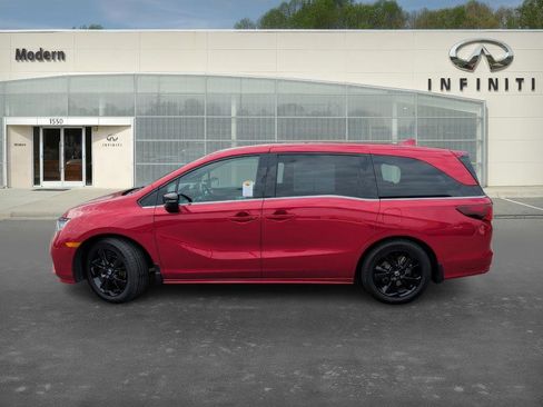 Used 2023 Honda Odyssey Sport image 6