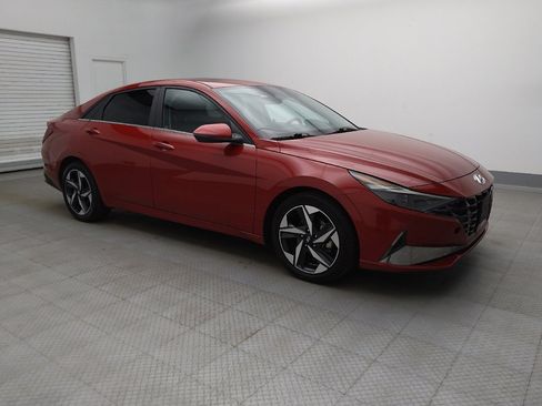 Used 2021 Hyundai Elantra SEL w/ Convenience + Premium Package FWD image 11