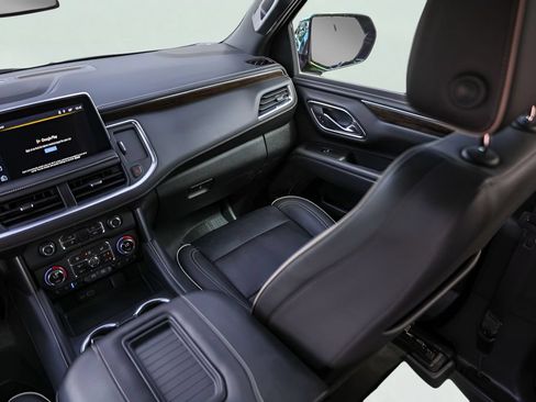 Used 2023 Chevrolet Tahoe Premier RWD image 32