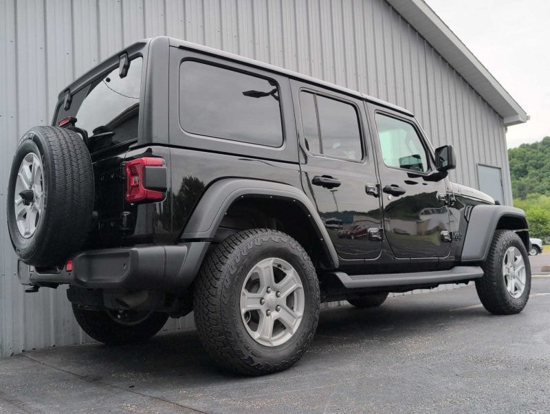 Used 2021 Jeep Wrangler Unlimited Sport AWD/4WD image 8