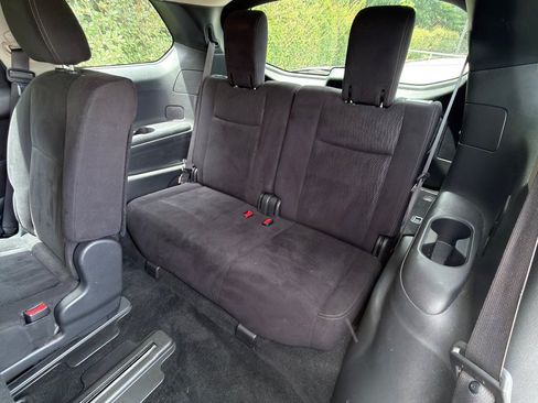 Used 2013 Nissan Pathfinder SV AWD/4WD image 14