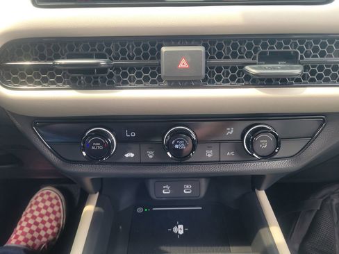 New 2026 Honda HR-V LX image 23