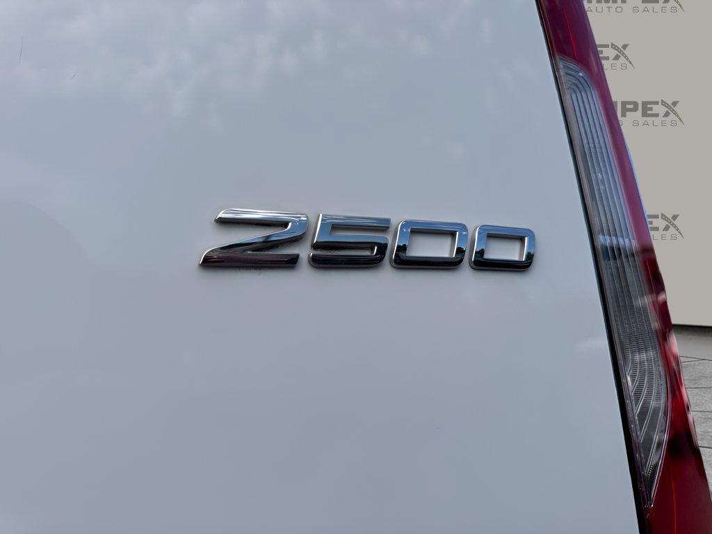 Used 2025 Mercedes-Benz Sprinter 2500 image 24