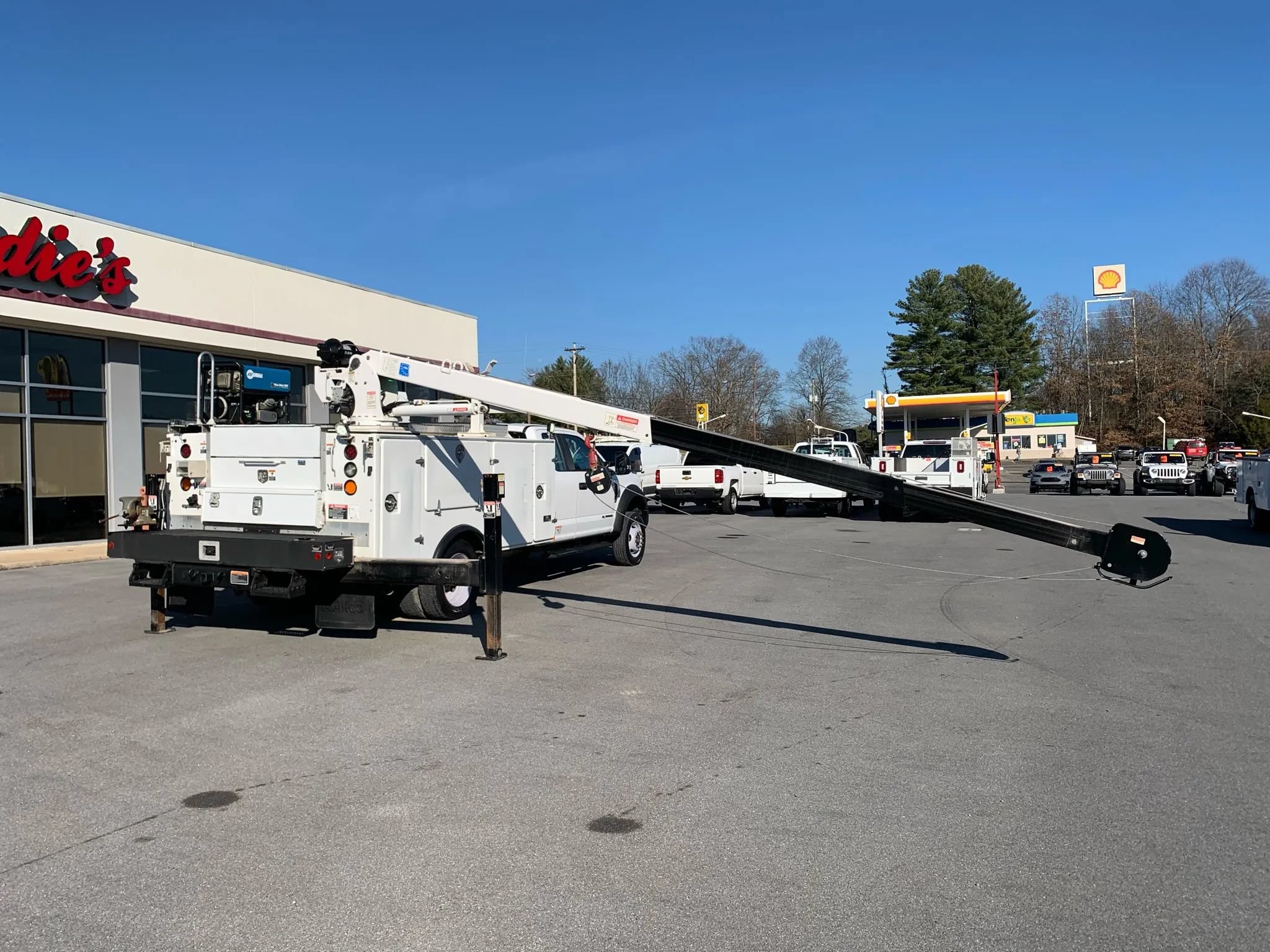 Used 2019 Ford F550 2WD SuperCab Super Duty image 70
