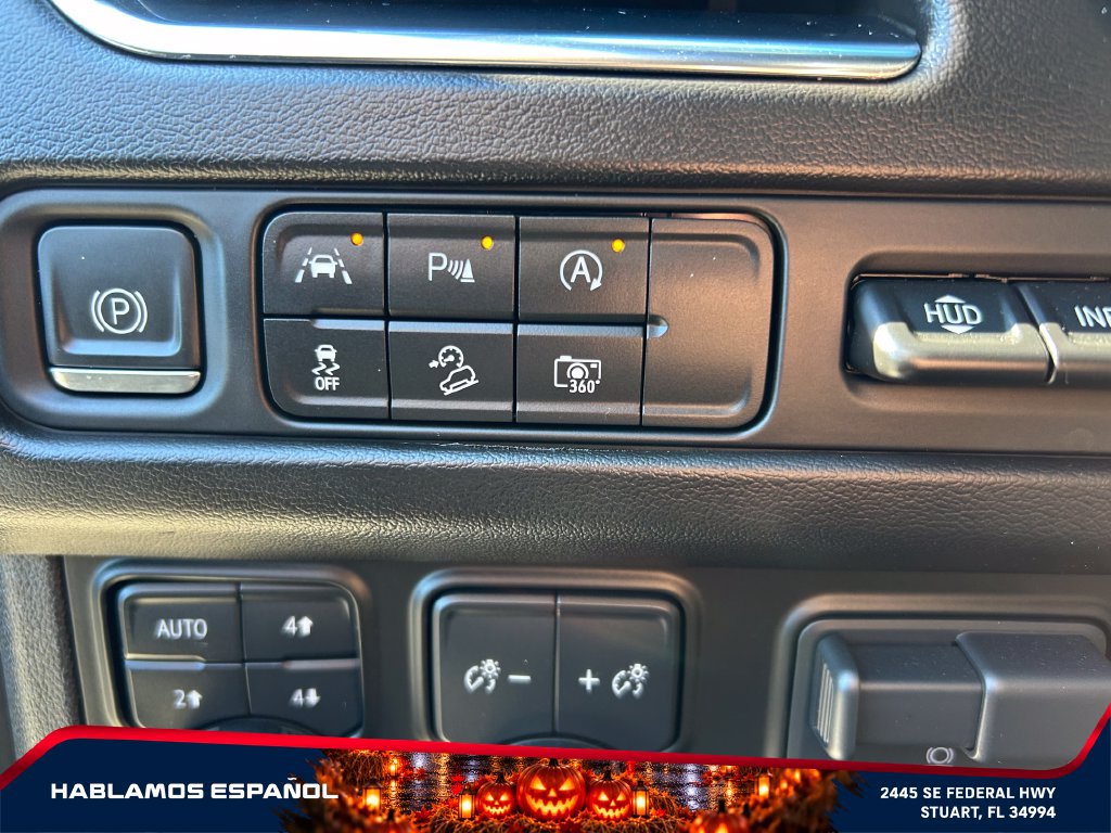 Used 2024 Chevrolet Suburban Premier AWD/4WD image 16