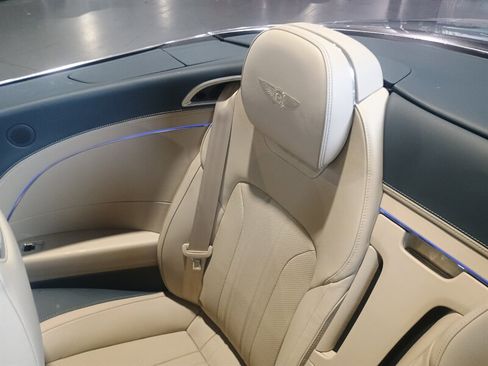 Used 2020 Bentley Continental GT image 27