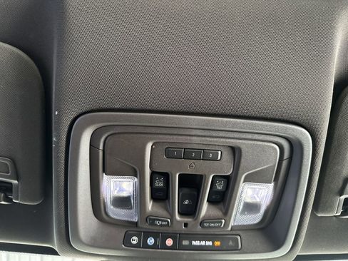 Used 2022 GMC Sierra 1500 Denali image 26