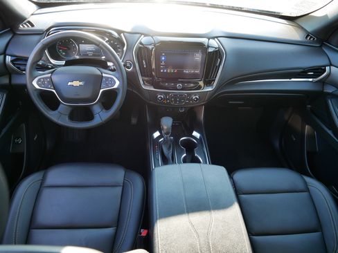 Used 2023 Chevrolet Traverse LT w/ LT Premium Package image 10