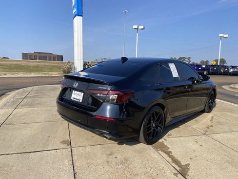 Used 2025 Honda Civic Sport image 10