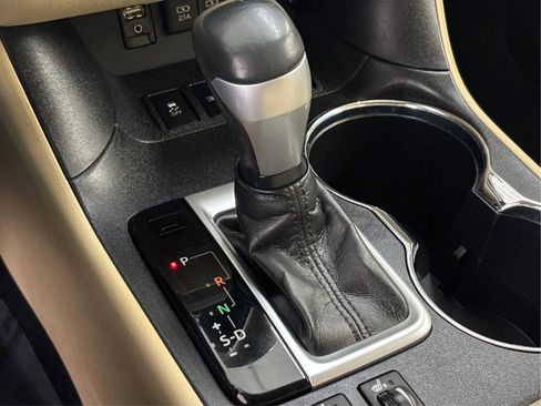 Used 2018 Toyota Highlander XLE image 48