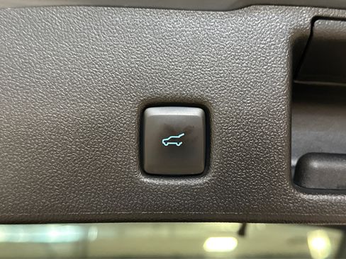 Used 2024 Ford Escape Platinum AWD/4WD image 49