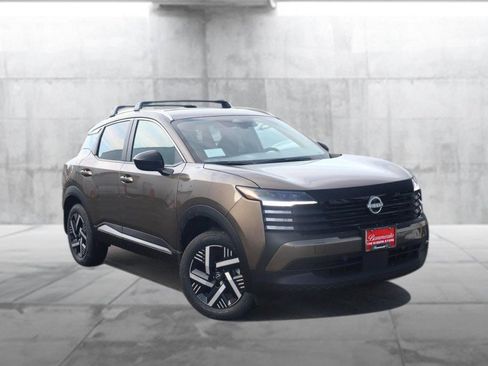 New 2026 Nissan Kicks SV w/ Cold Weather Package image 2