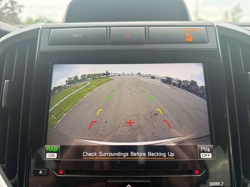 Used 2020 Subaru Ascent Premium w/ Convenience Package AWD/4WD image 29