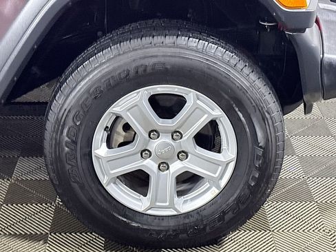 Used 2018 Jeep Wrangler Sport image 21