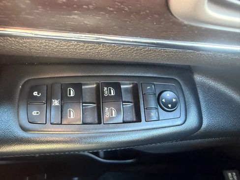 Used 2018 Jeep Grand Cherokee Limited AWD/4WD image 21