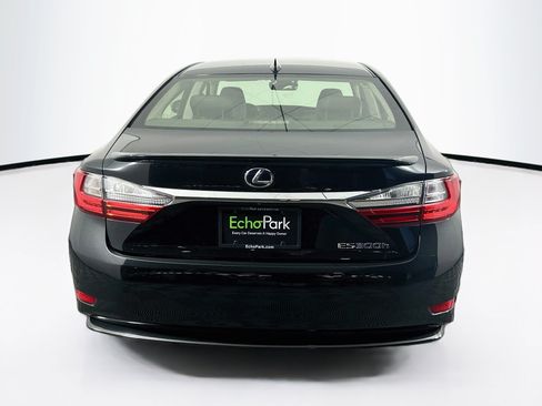 Used 2017 Lexus ES 300h FWD image 7