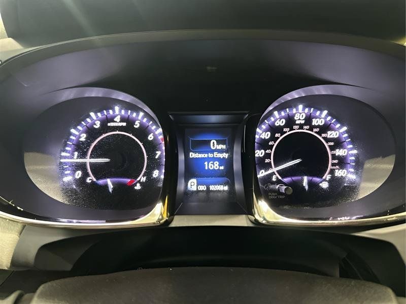 Used 2014 Toyota Avalon Limited w/ Technology Package FWD image 19