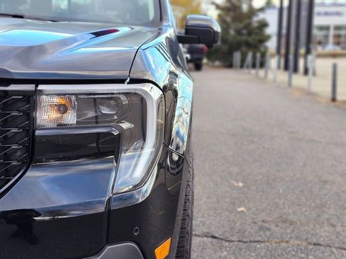 New 2025 Ford Maverick Lariat w/ Black Appearance Package image 10