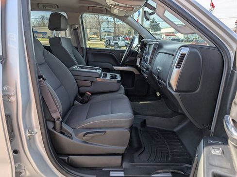 Used 2017 Chevrolet Silverado 1500 LT w/ Redline Edition image 12