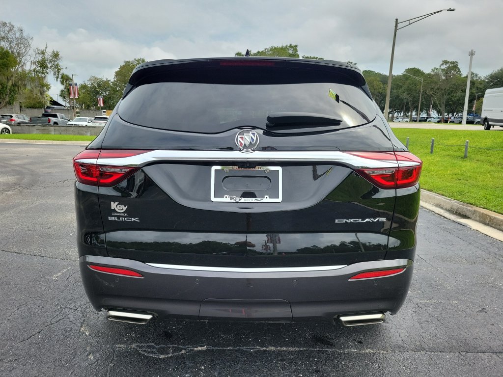 Used 2018 Buick Enclave Avenir w/ Avenir Technology Package FWD image 8