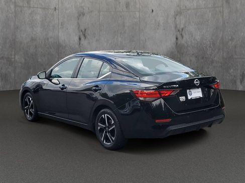 Used 2024 Nissan Sentra SV FWD image 4