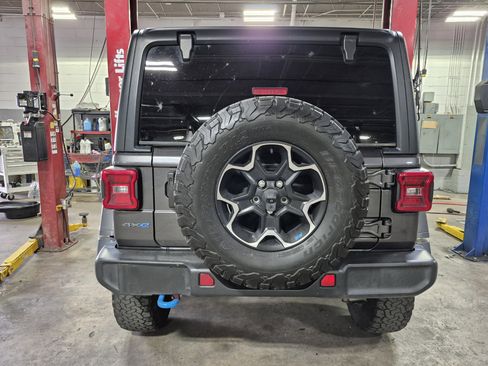 Used 2023 Jeep Wrangler Unlimited Rubicon 4xe image 29