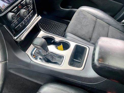 Used 2020 Jeep Grand Cherokee Altitude image 16