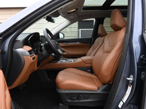 Certified 2023 INFINITI QX60 Sensory w/ Vision Package AWD/4WD image 16