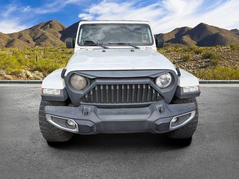 Used 2020 Jeep Wrangler Unlimited Sahara AWD/4WD image 4