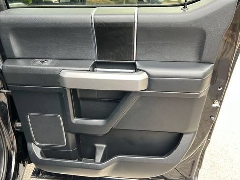 Used 2019 Ford F250 Platinum w/ Platinum Ultimate Package AWD/4WD image 19