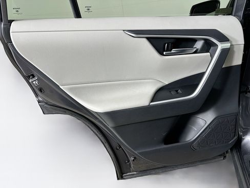 Used 2019 Toyota RAV4 XLE image 26