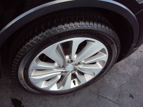 Used 2019 Buick Encore Preferred w/ Safety Package FWD image 14