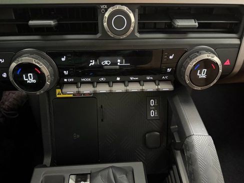 New 2026 Toyota 4Runner Limited image 19