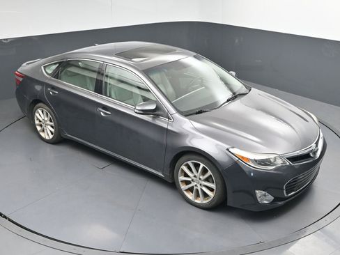 Used 2013 Toyota Avalon XLE Touring FWD image 30