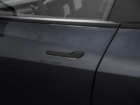 Used 2026 Tesla Model Y 2WD image 38