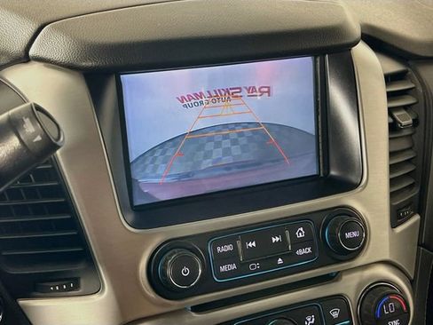 Used 2017 GMC Yukon SLT w/ Premium Edition AWD/4WD image 18
