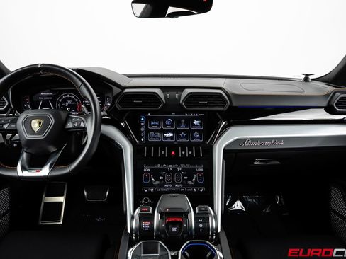 Used 2023 Lamborghini Urus S AWD/4WD image 25