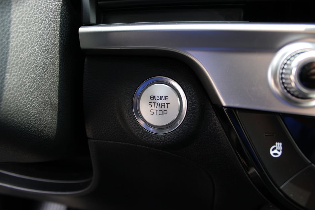 Used 2024 Kia Telluride EX w/ EX Captain's Chair Package AWD/4WD image 18