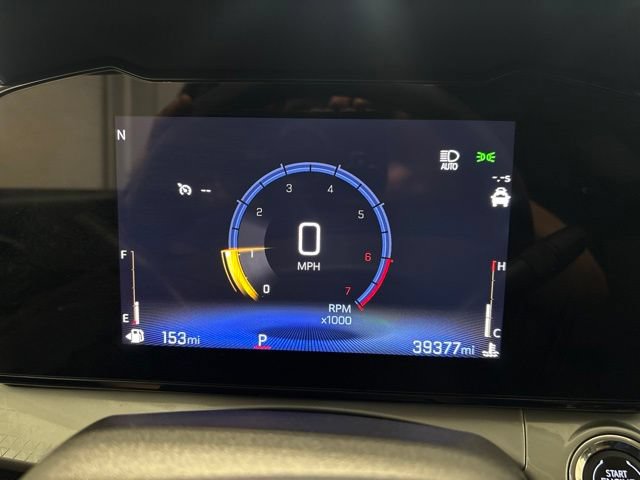Used 2025 Chevrolet Trax LT FWD image 17