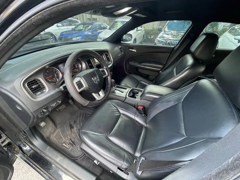 Used 2013 Dodge Charger SE RWD image 20
