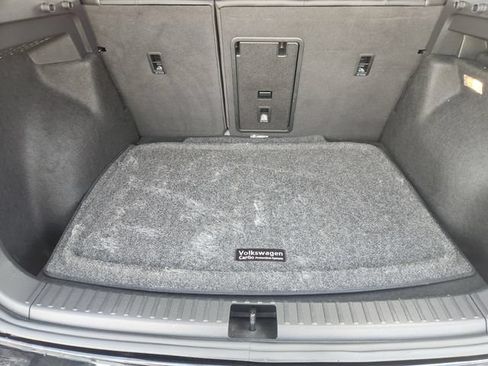 Used 2022 Volkswagen Taos SEL AWD/4WD image 32